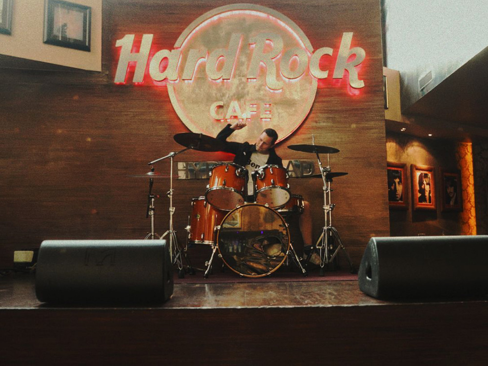 Rich Hard Rock Cafe, India | Kensa